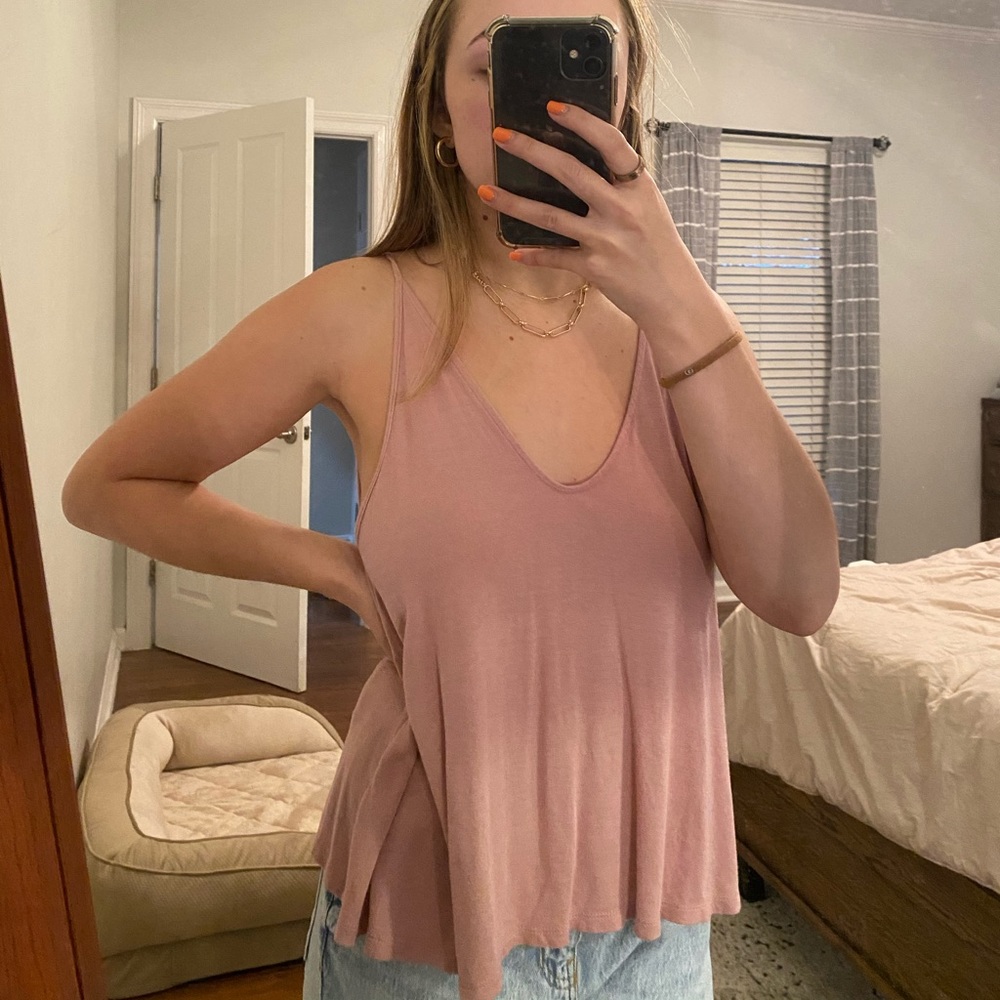 dusty pink vneck low back cami flowy top